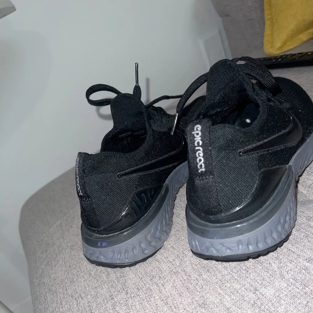Nike Epic React Flyknit size 8